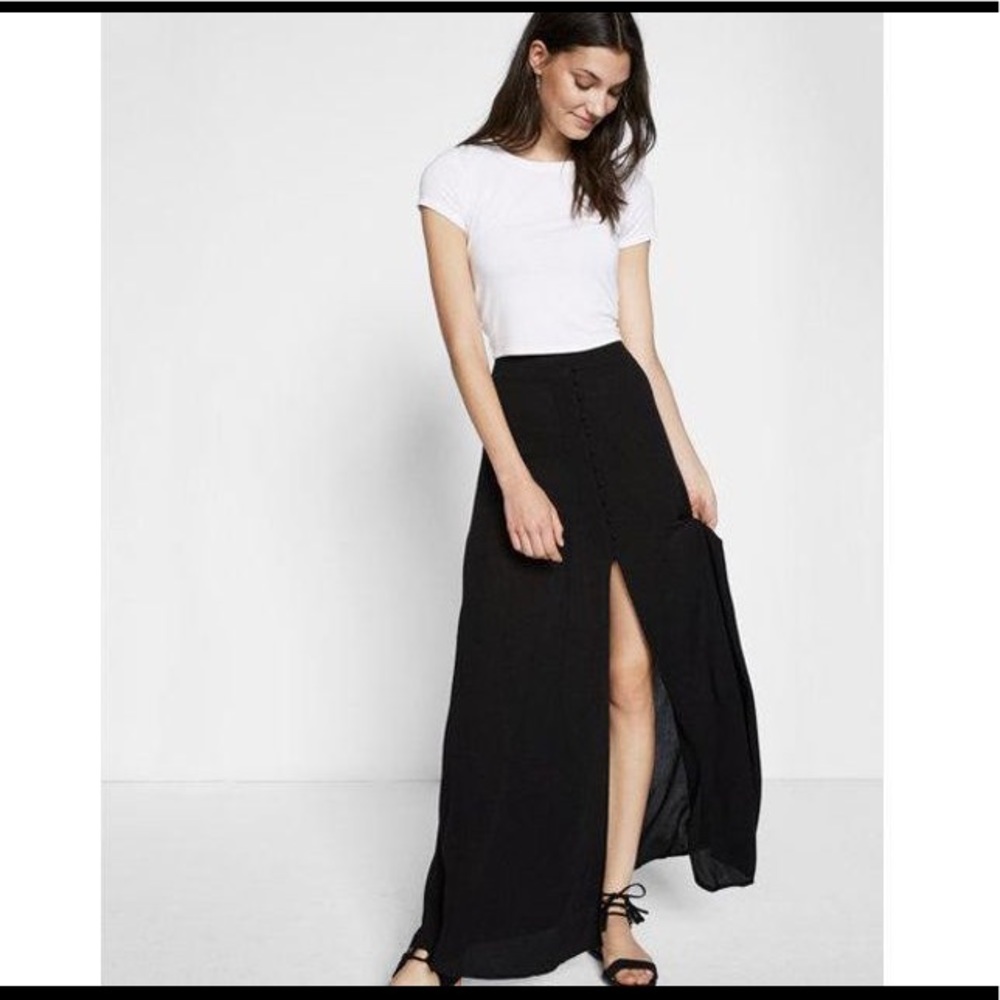 Express Botton Front Maxi